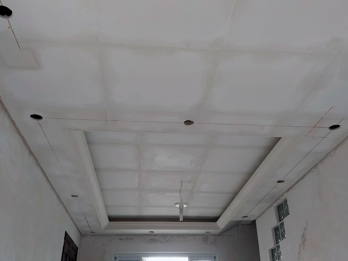 Gesso, Molduras e Reparos